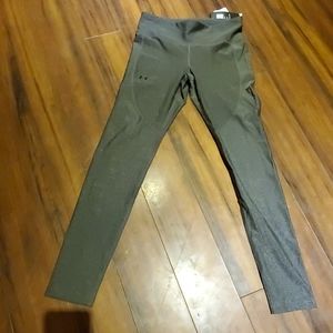 BNWT Under Armour  sparkle  workout pant size medi